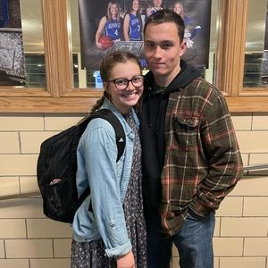 Meet your Posher, Sidney